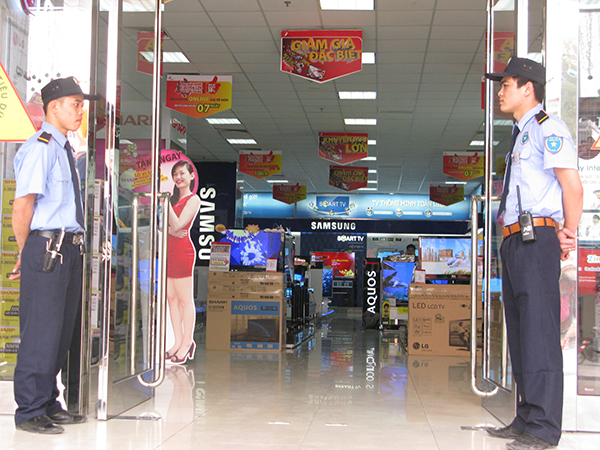 Bảo vệ siêu thị - Công Ty TNHH Bảo Vệ Lam Phương SK